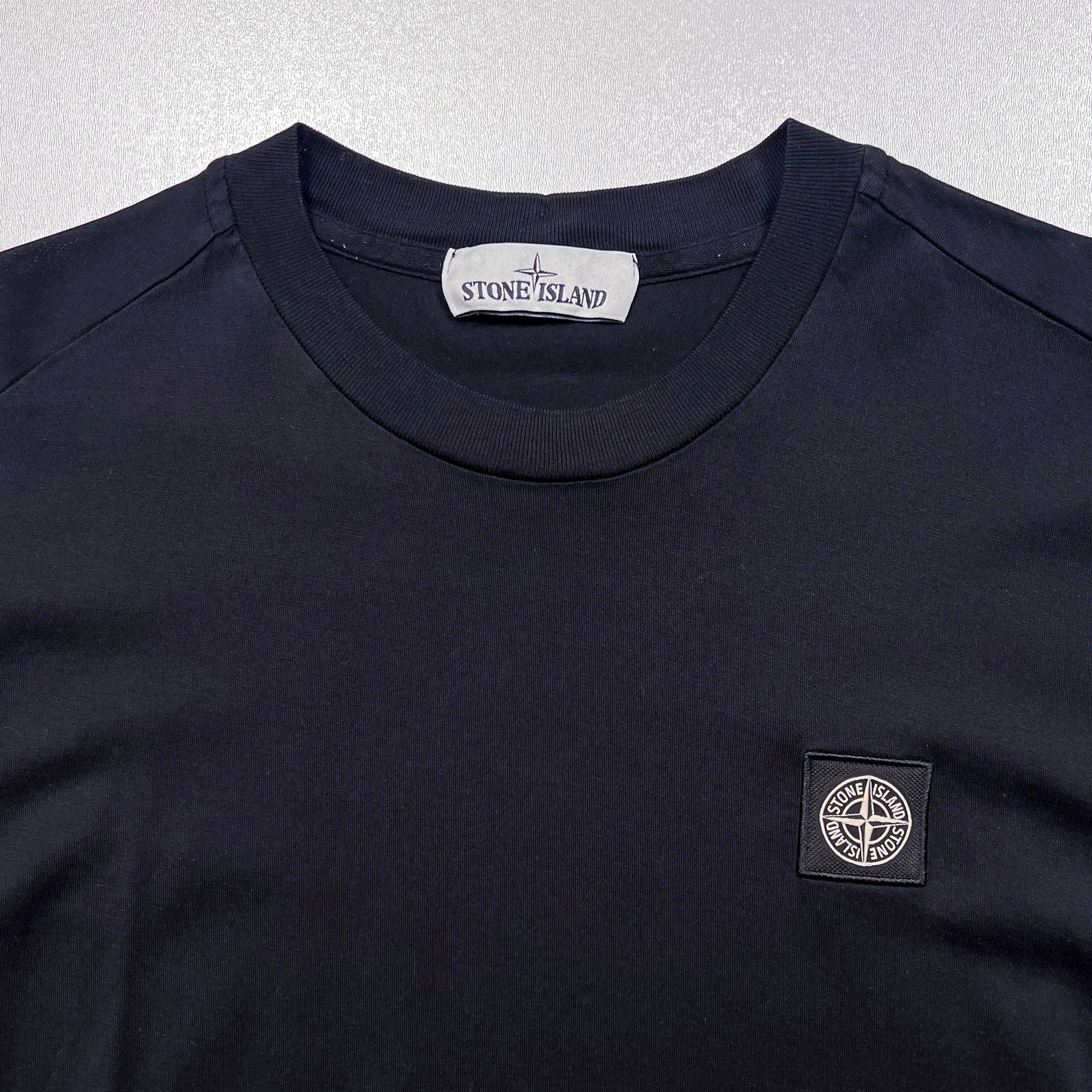 Stone Island T-shirt - size M