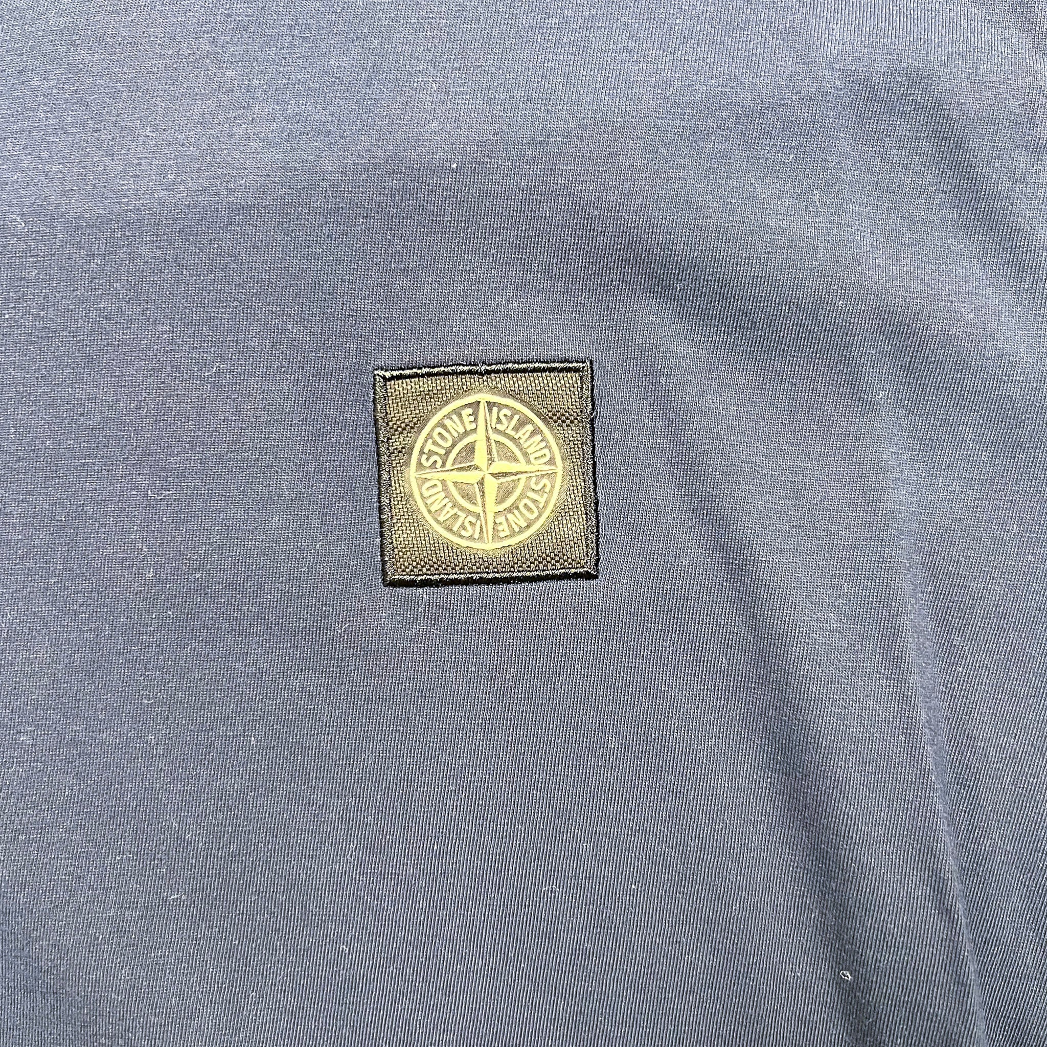 Stone Island T-shirt - size M